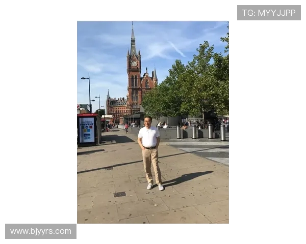 热议CSGOV5战队协作模式的创新与挑战分析