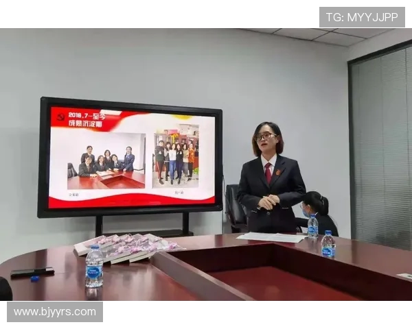 陈芳专访:从青涩球员到篮球教练的成长之路与心路历程 陈芳专访:从青涩球员到篮球教练的成长之路与心路历程