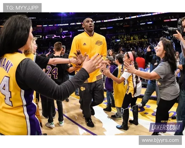 吴悠挑战科比篮球技巧大比拼精彩瞬间回顾与分析 吴悠挑战科比篮球技巧大比拼精彩瞬间回顾与分析