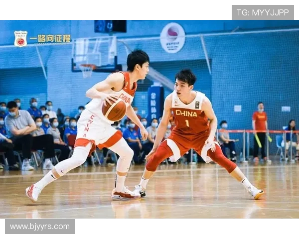 姚明15岁时与德国队的激烈对抗与成长历程回顾 姚明15岁时与德国队的激烈对抗与成长历程回顾